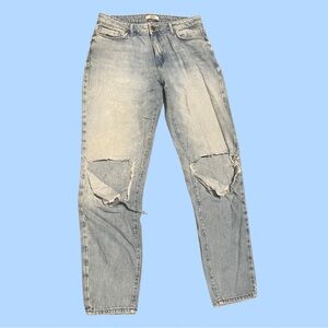 Size 3-4 Forever 21 Distressed Cropped Jean